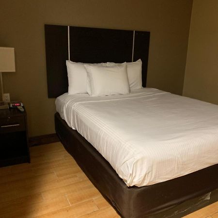 Pitkin Hotel Ню Йорк Екстериор снимка