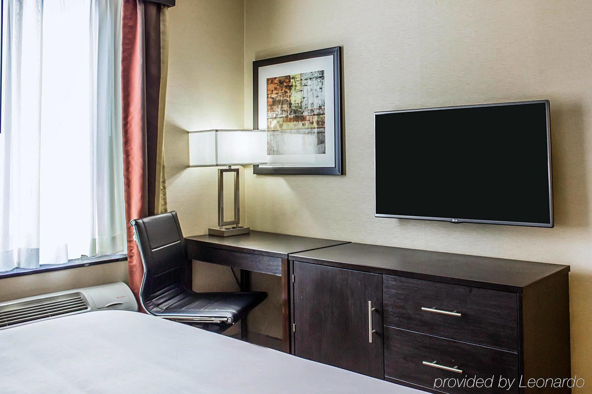 Pitkin Hotel Ню Йорк Екстериор снимка