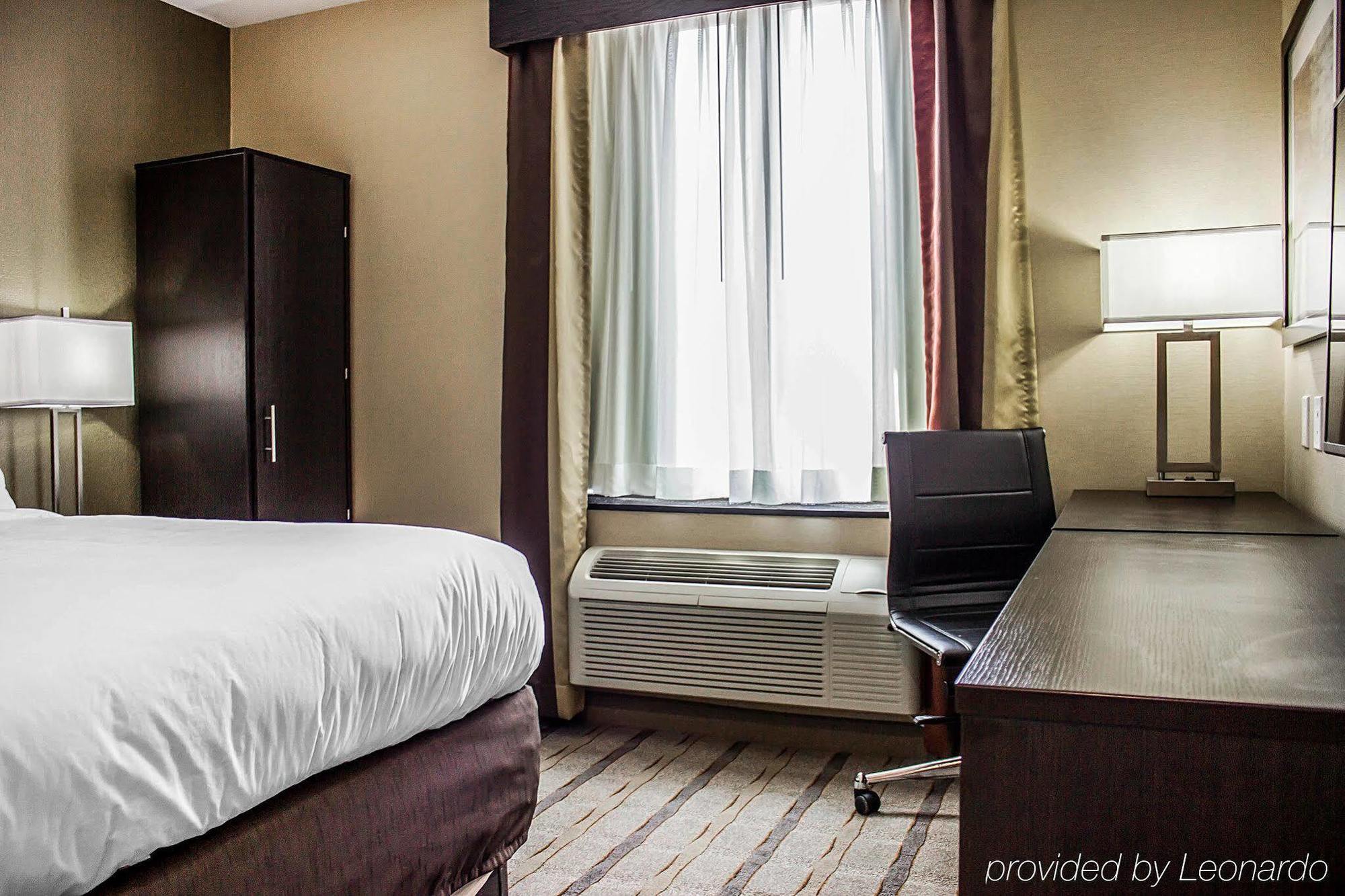 Pitkin Hotel Ню Йорк Екстериор снимка