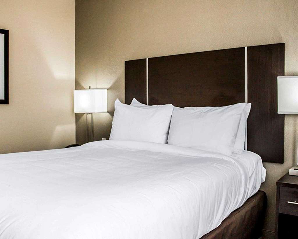 Pitkin Hotel Ню Йорк Стая снимка