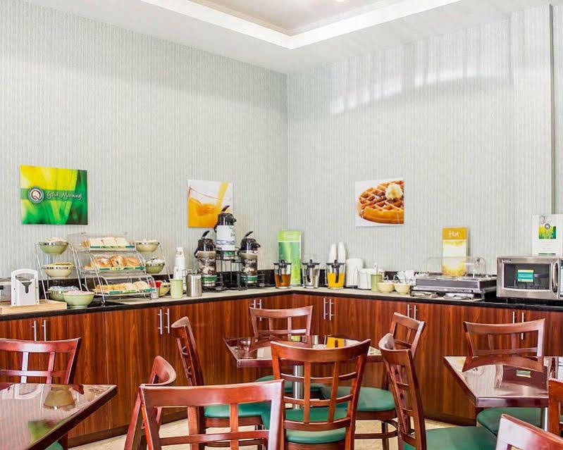 Pitkin Hotel Ню Йорк Екстериор снимка